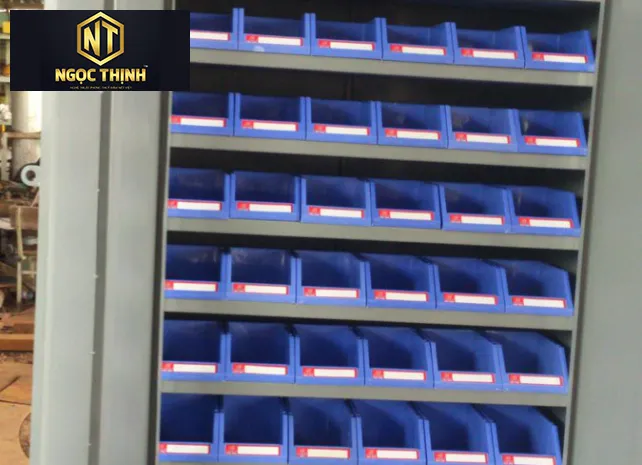 Tủ dụng cụ 2 cánh 60 khay trung Tủ dụng cụ 2 cánh 60 khay trung